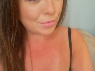 CurvyCourtneyUK